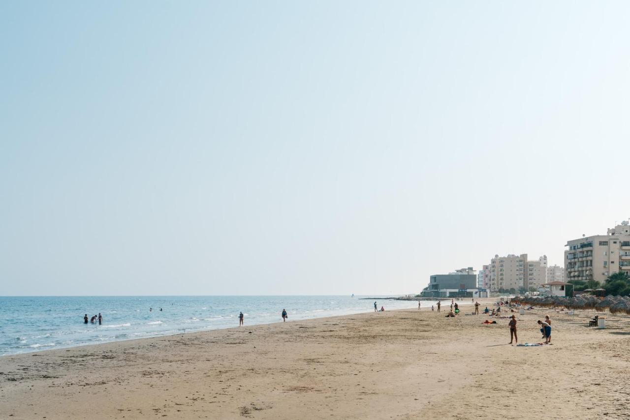 SeaSunLove apt. Apartment Larnaca Exterior foto