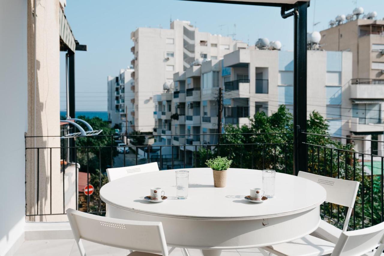 SeaSunLove apt. Apartment Larnaca Exterior foto