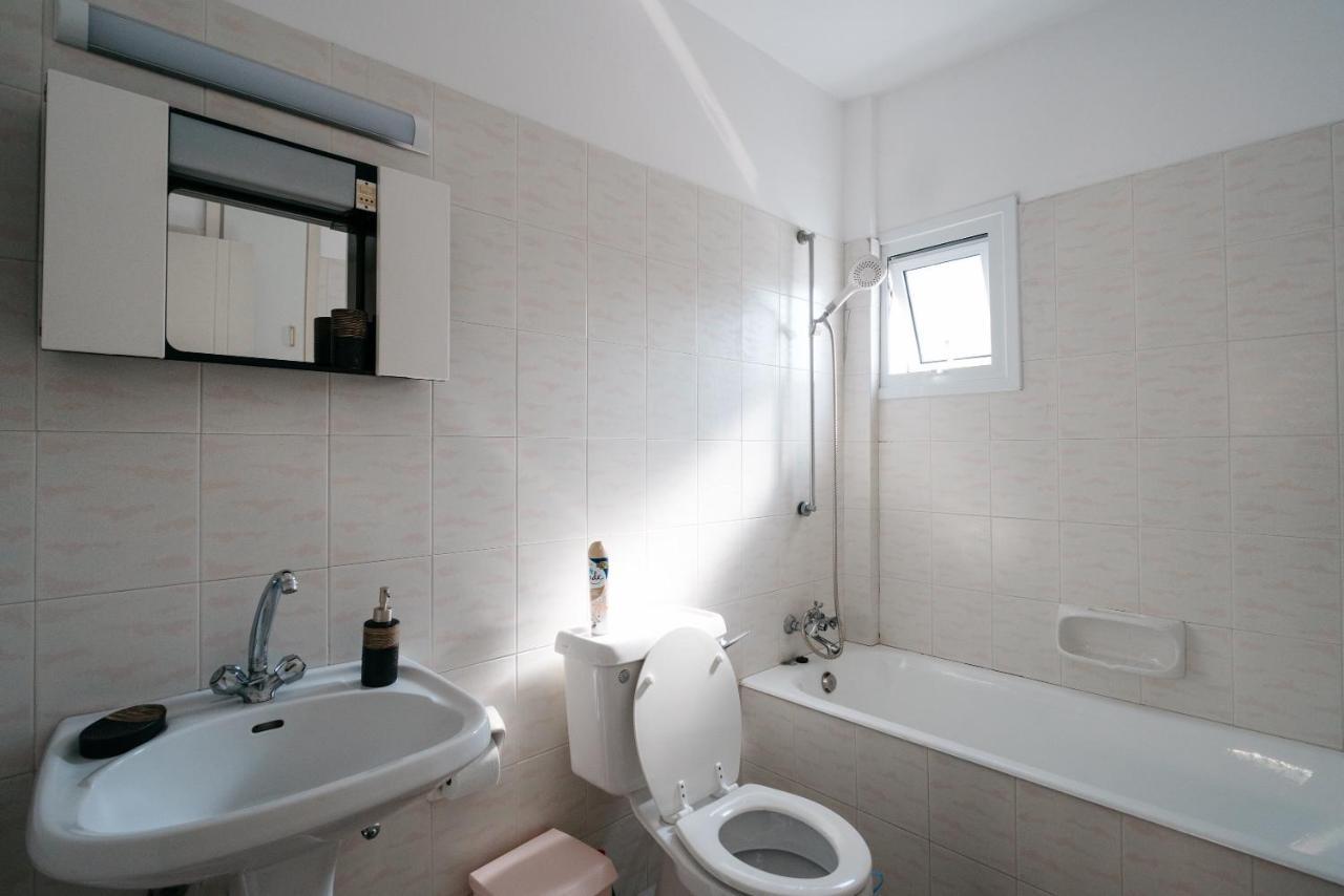 SeaSunLove apt. Apartment Larnaca Exterior foto
