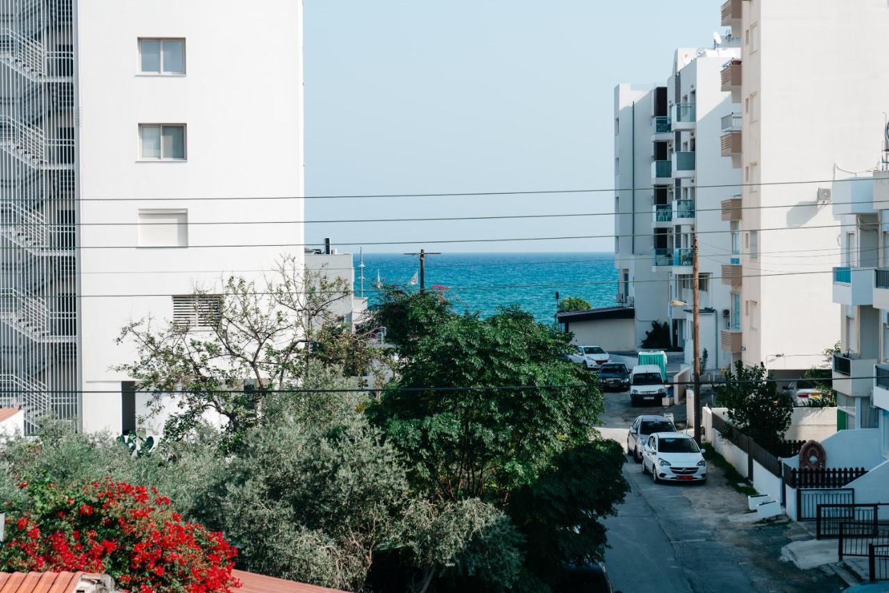 SeaSunLove apt. Apartment Larnaca Exterior foto